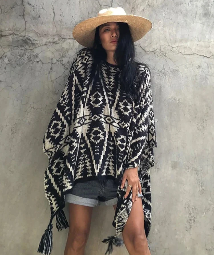 Poncho Motifs Géométriques Aztèques Noir Blanc
