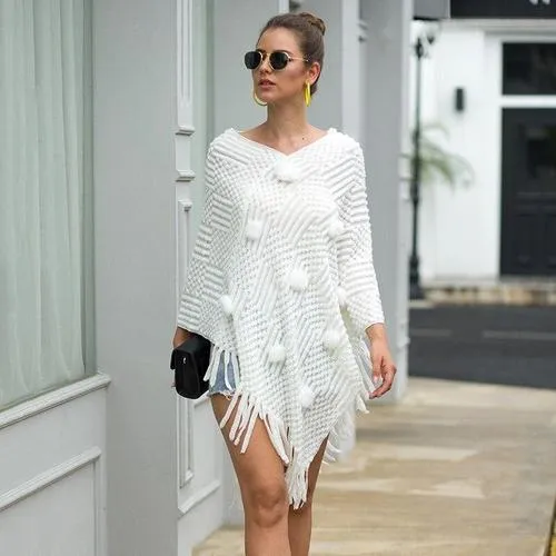 Poncho Pompons-Fin Femme