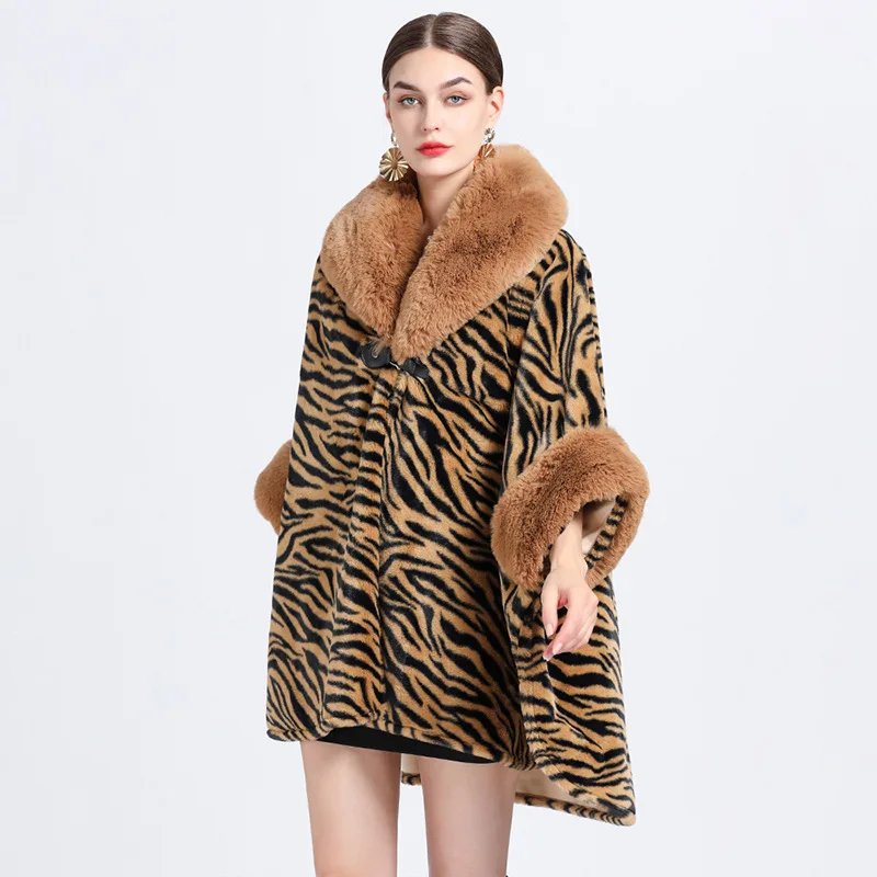 Manteau Cape Fourrure Zébré