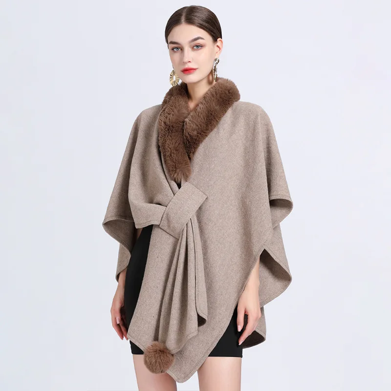 Cape Fourrure Chic