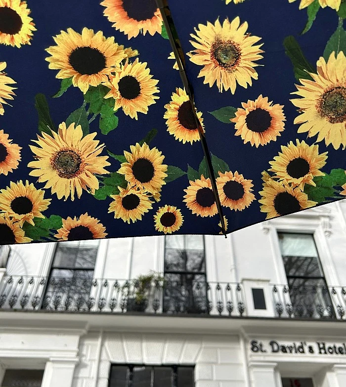 Fulton Minilite Folding Umbrella - Sunflower | Compact Handbag Size | Wind Resistant