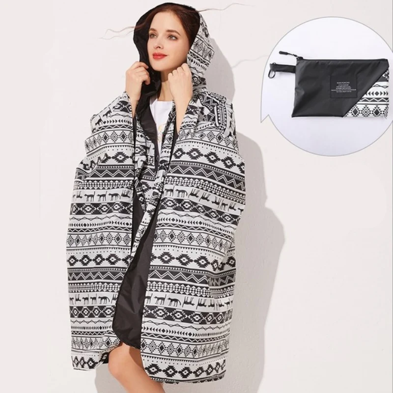 Poncho Pluie Noir & Blanc Femme