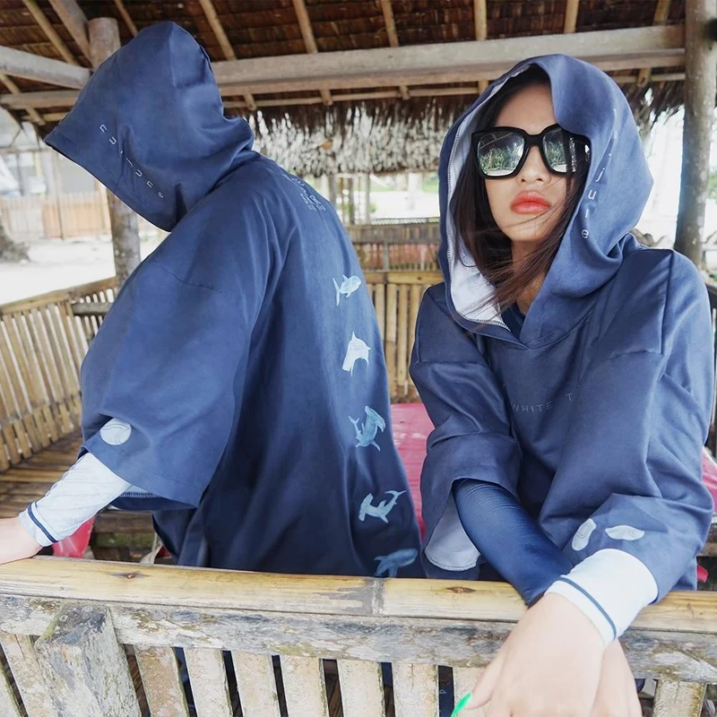 Poncho Surf Shark