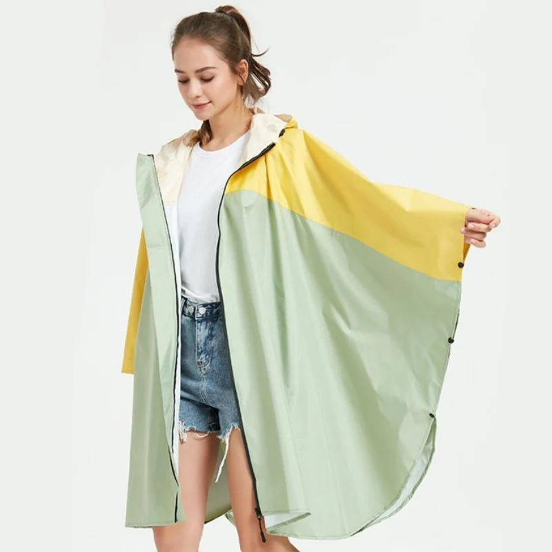 Cape de Pluie Respirante Femme