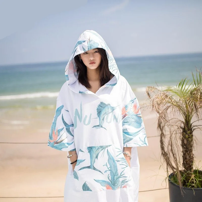Poncho Surf Lightning