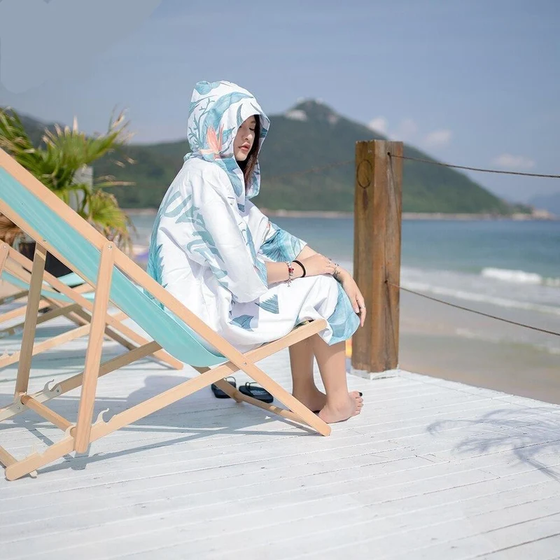 Poncho Surf Lightning