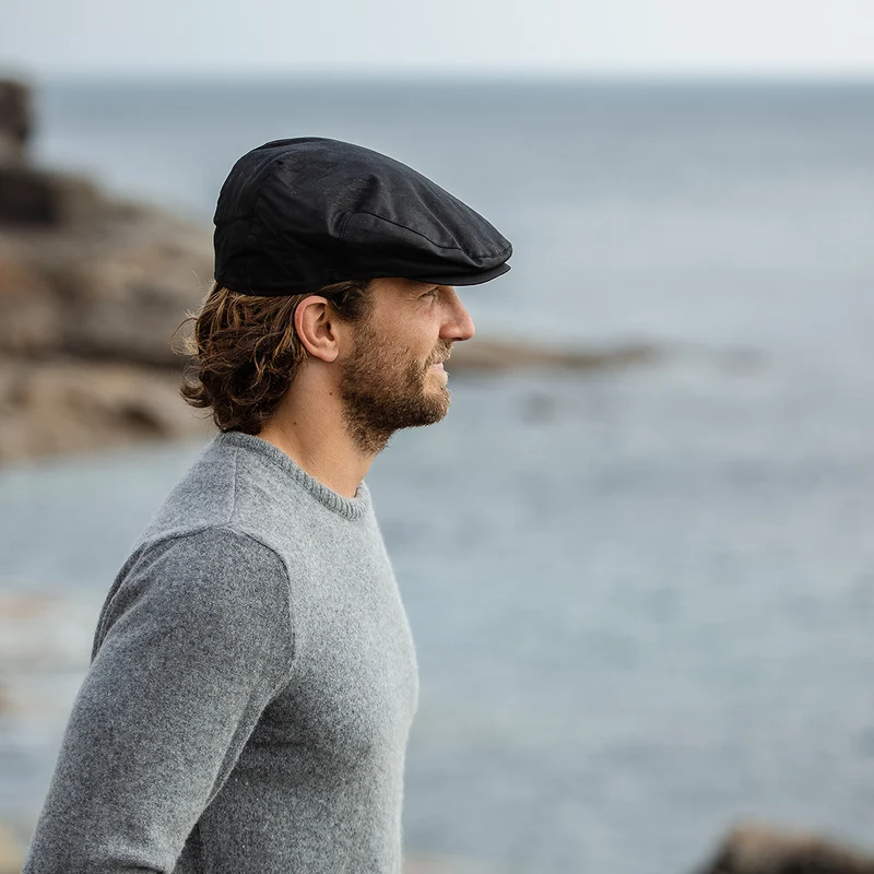 Casquette Plate en Coton Ciré British Millerain noir JAXON & JAMES - VENTE EN GROS