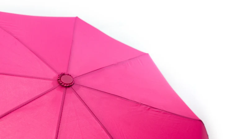 Parapluie en polyester 190t avec varilles en métal et étui polyester MARA
