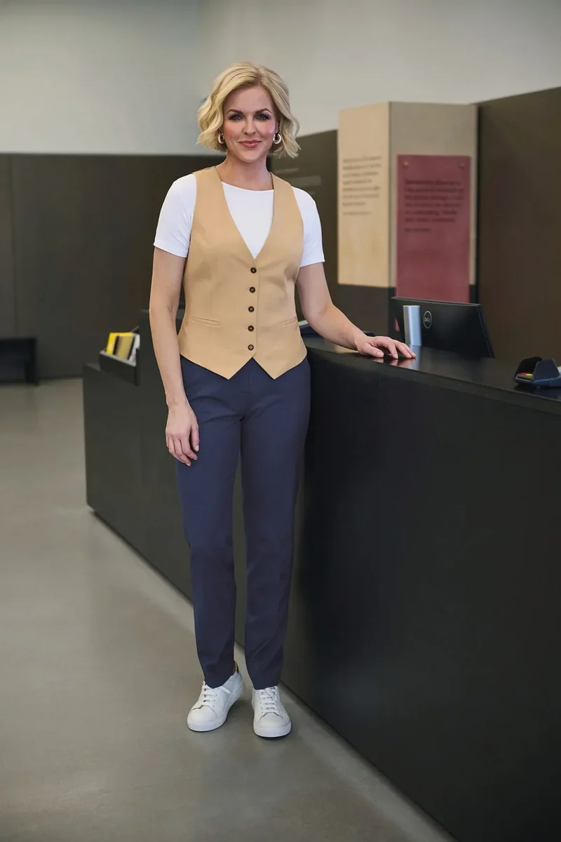 BT2391 - Gilet femme Béatrice coupe cintrée