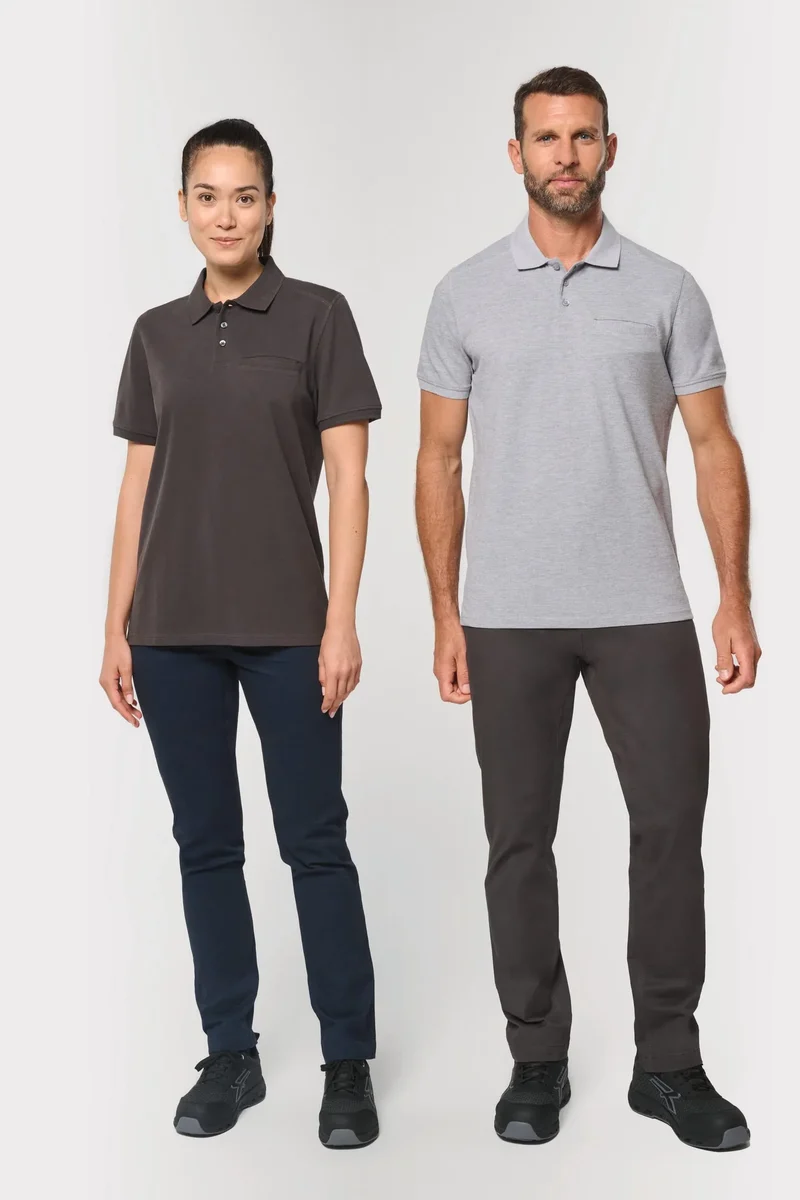 WK206 - Polo unisexe écoresponsable avec poche poitrine