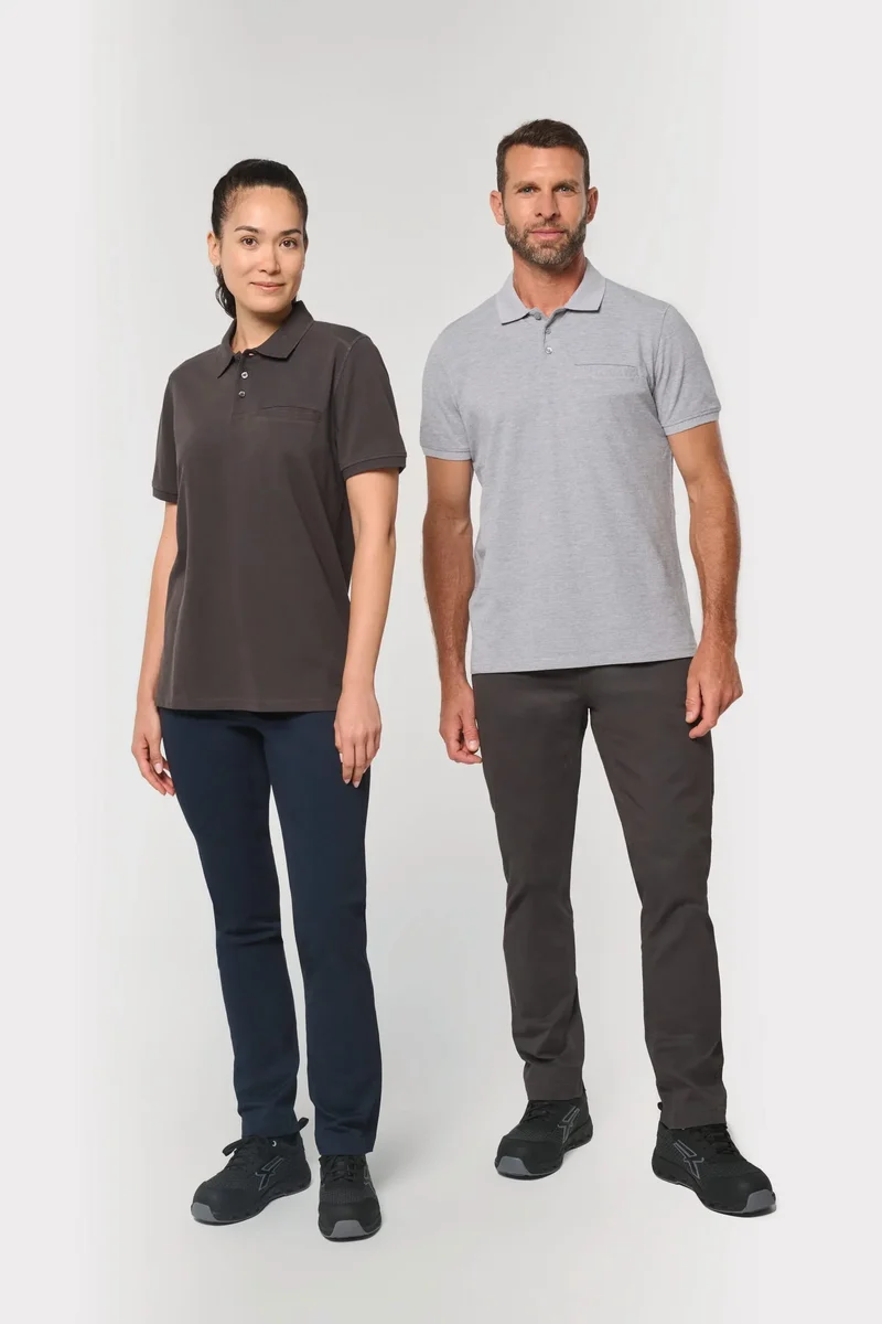 WK206 - Polo unisexe écoresponsable avec poche poitrine