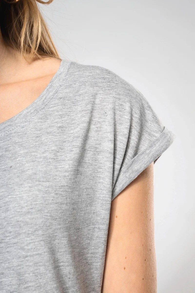 K388 - T-shirt long femme