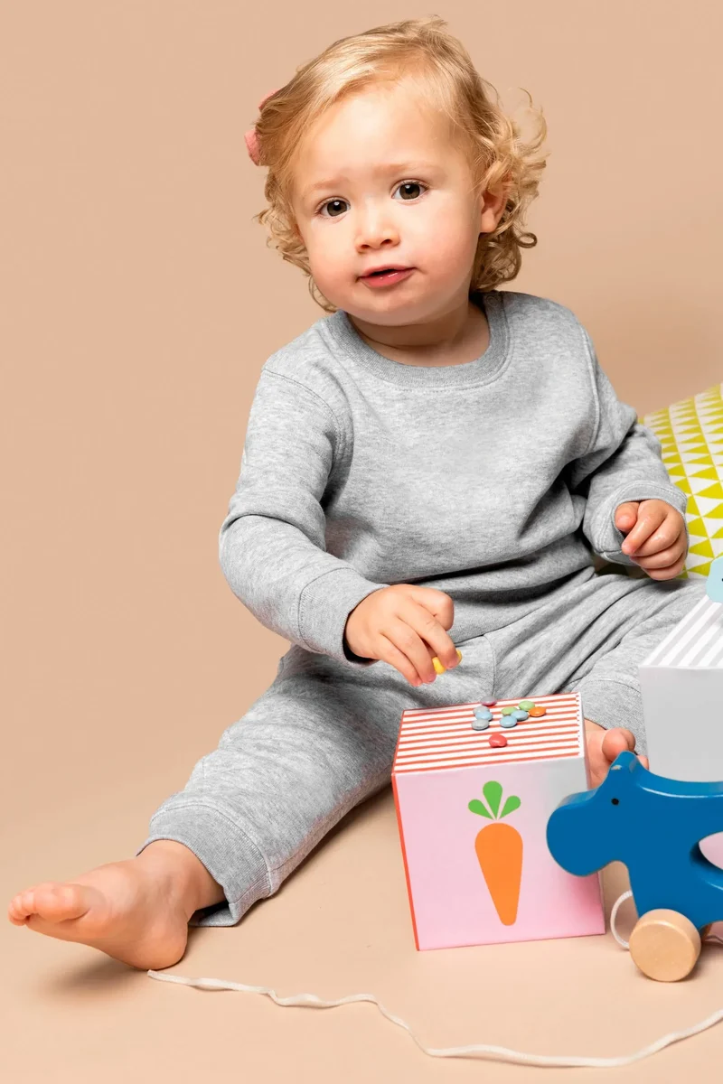 K835 - Sweat-shirt écoresponsable bébé