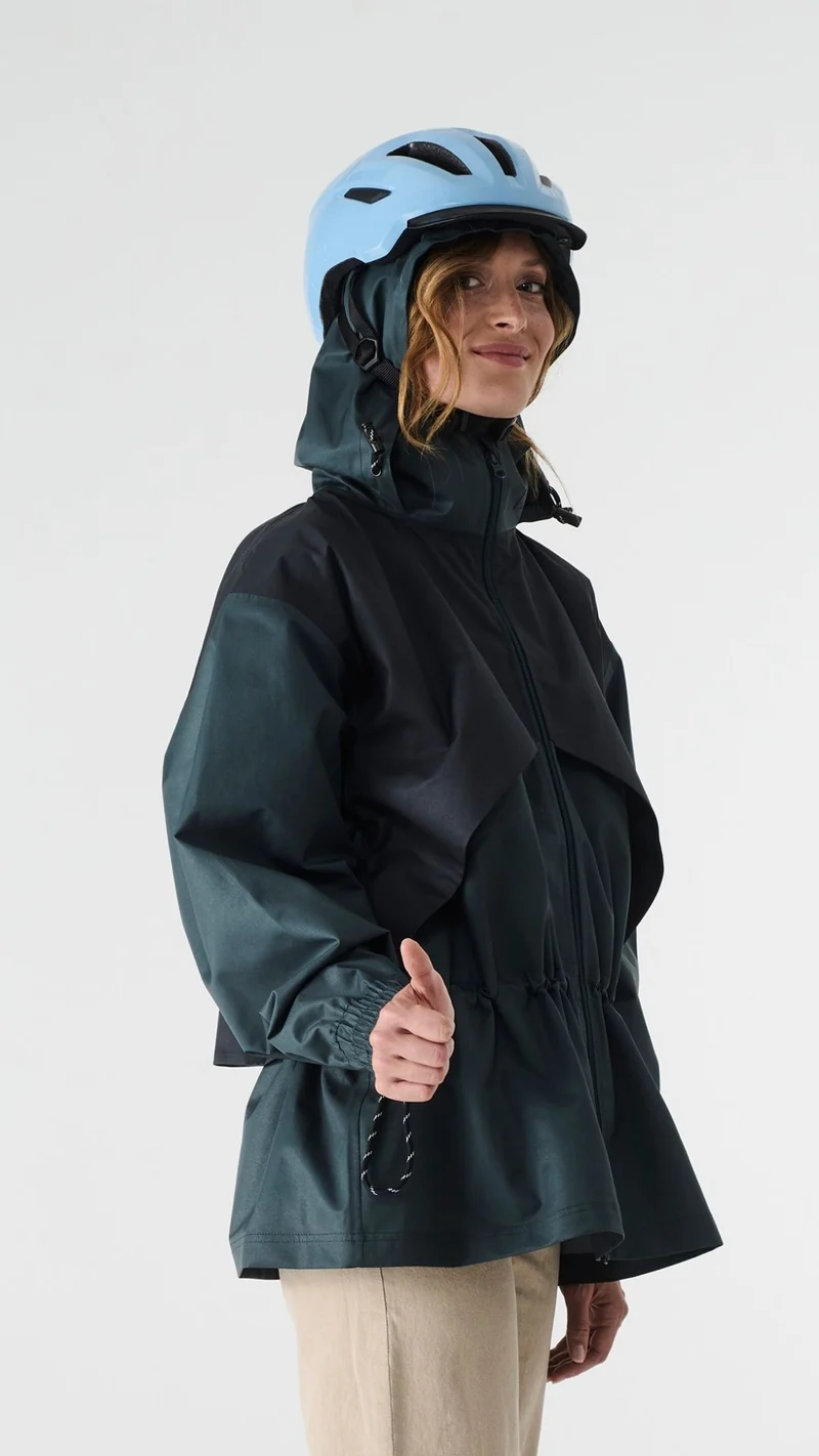 Veste imperméable respirante SASHA 001.