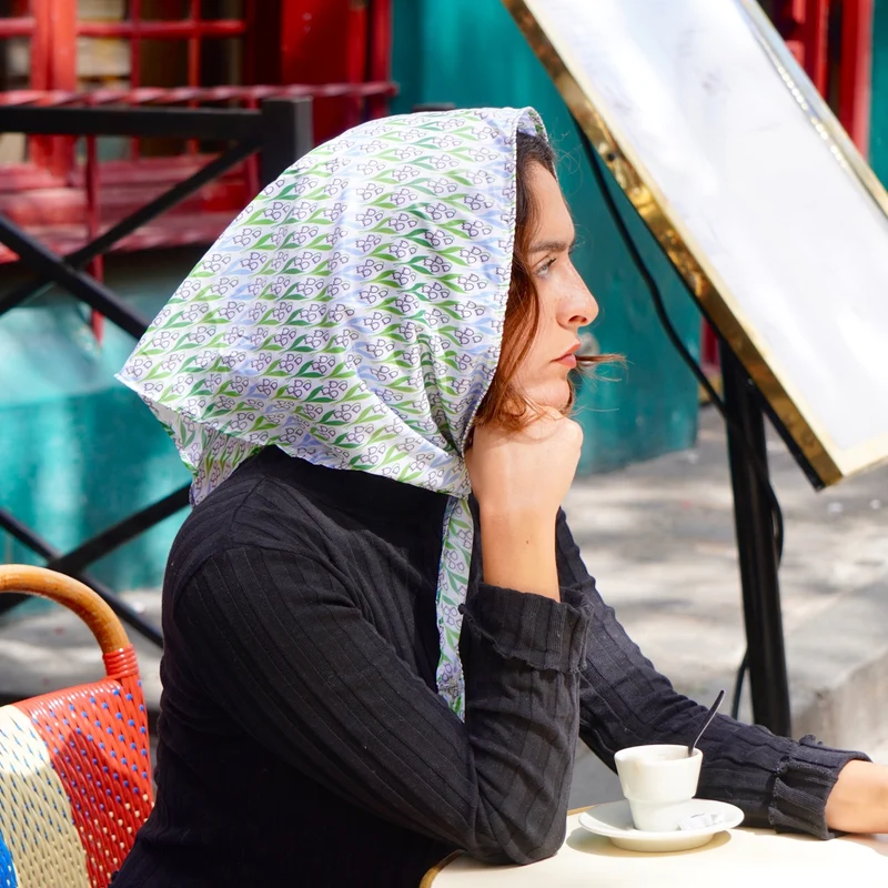 FOULARD MUGUET FOND BLANC