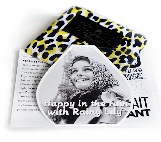 FOULARD PANTHÈRE JAUNE