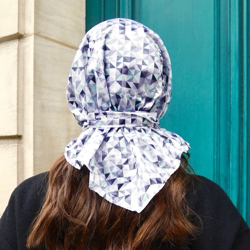 FOULARD GÉOMÉTRIQUE VERT ET GRIS