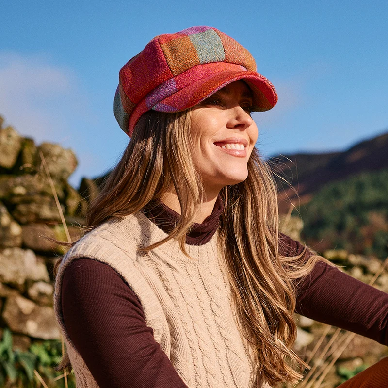 Casquette Gavroche en HARRIS TWEED Gabby fuchsia-multi FAILSWORTH
