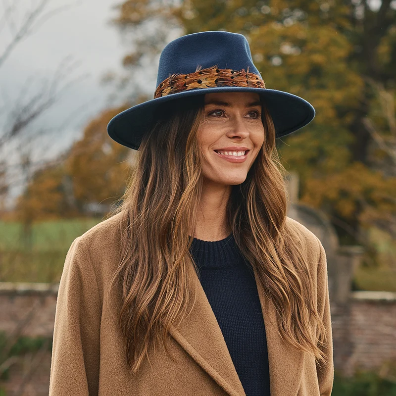 Chapeau Fedora Hydrofuge avec Plume bleu marine FAILSWORTH