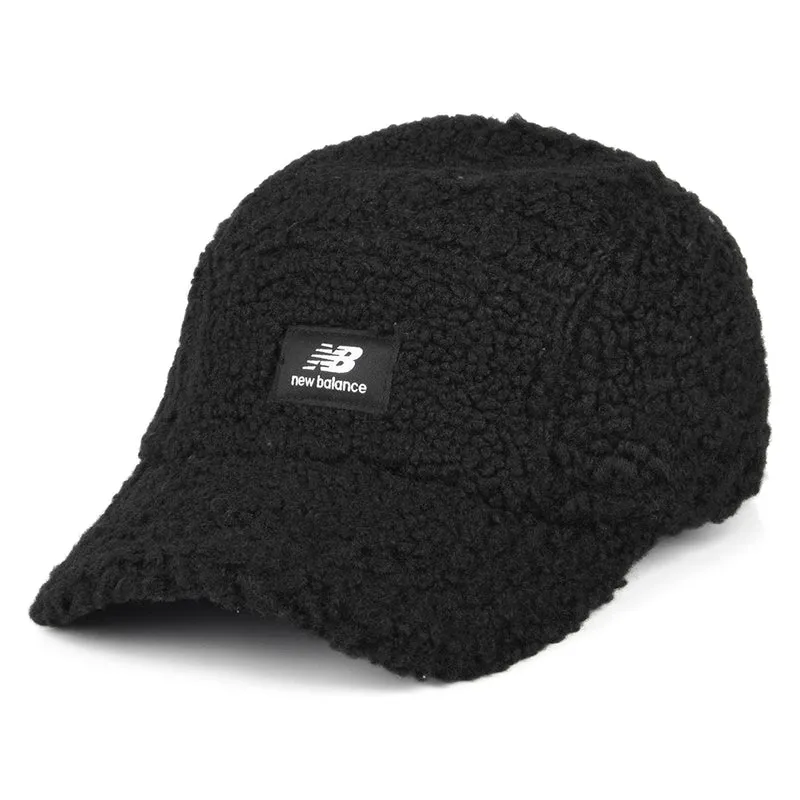 Casquette 5 Panel en Sherpa noir NEW BALANCE