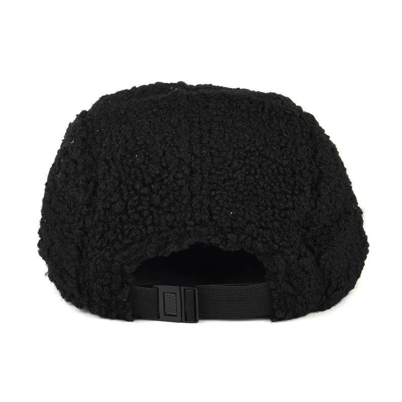 Casquette 5 Panel en Sherpa noir NEW BALANCE