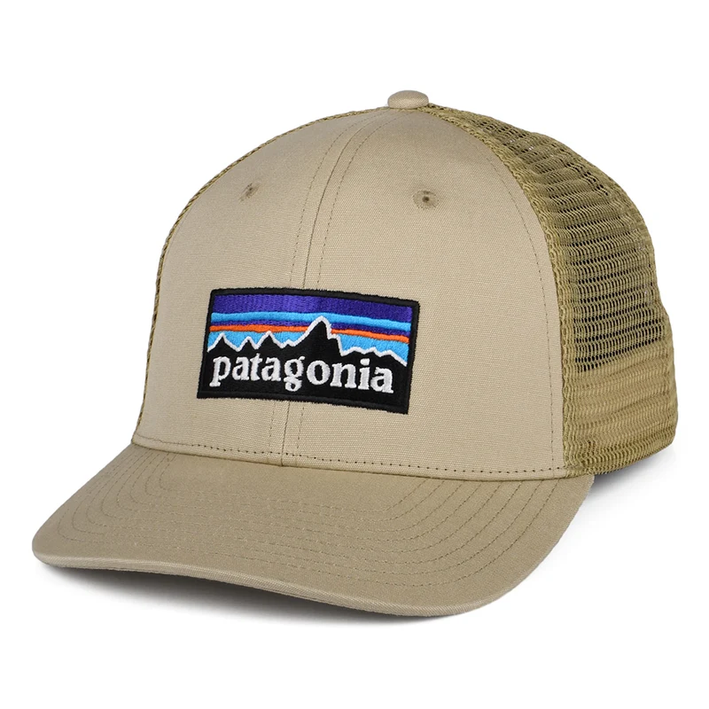 Casquette Trucker en Coton Bio P-6 Logo beige sable PATAGONIA
