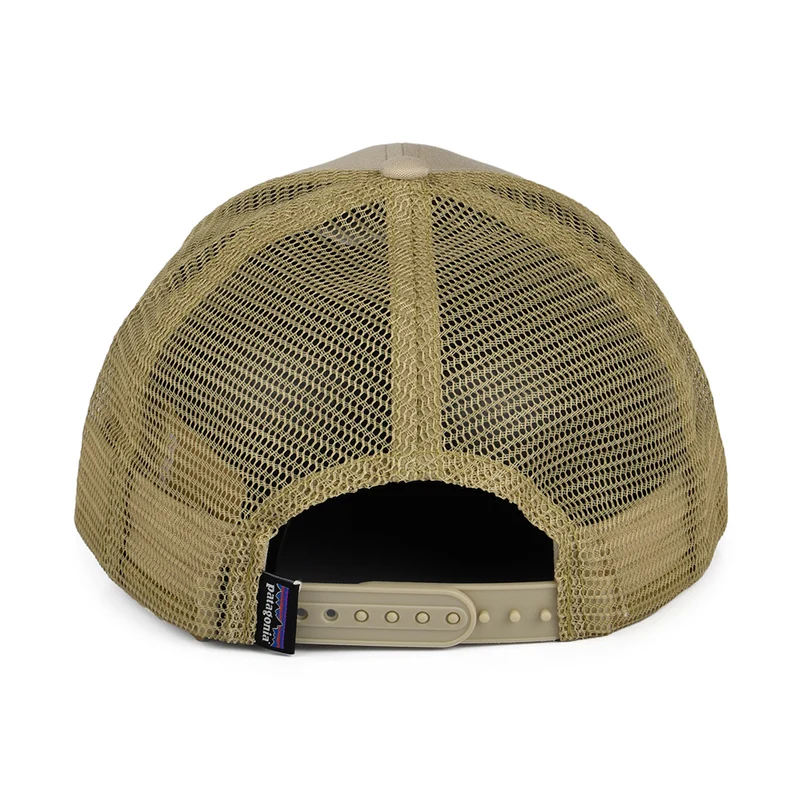 Casquette Trucker en Coton Bio P-6 Logo beige sable PATAGONIA