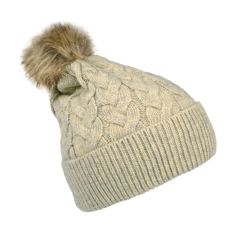 Bonnet à Pompon en Fausse Fourrure et Torsades Elena avoine JOULES