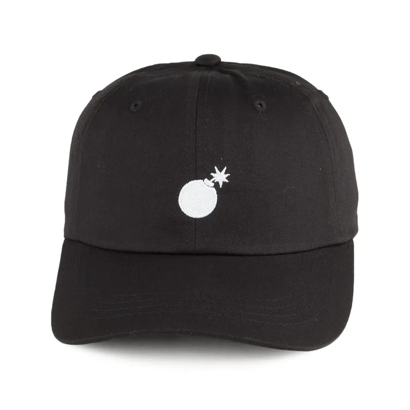 Casquette Strapback Solid Bomb noir-blanc THE HUNDREDS
