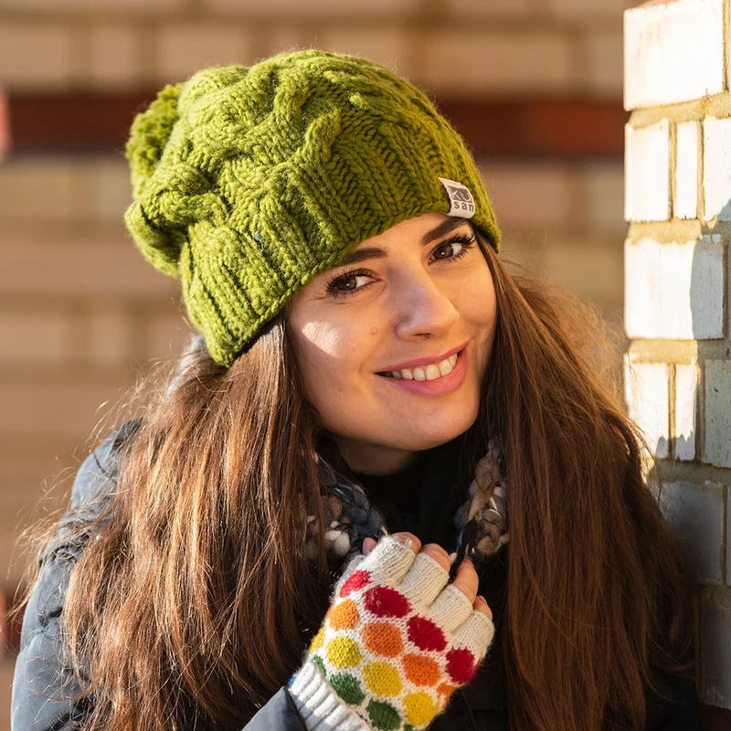 Bonnet Long à Pompon olive KUSAN