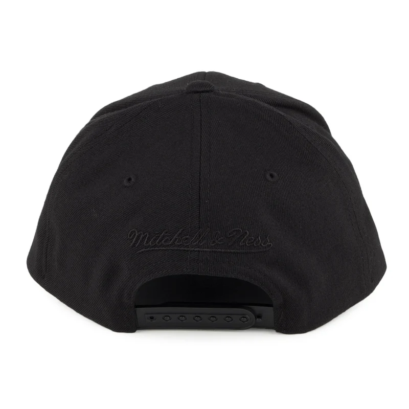 Casquette à Calotte Haute 110 Tonal Logo Chicago Bulls noir MITCHELL & NESS