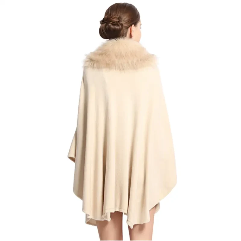 Poncho a fourrure pour femme