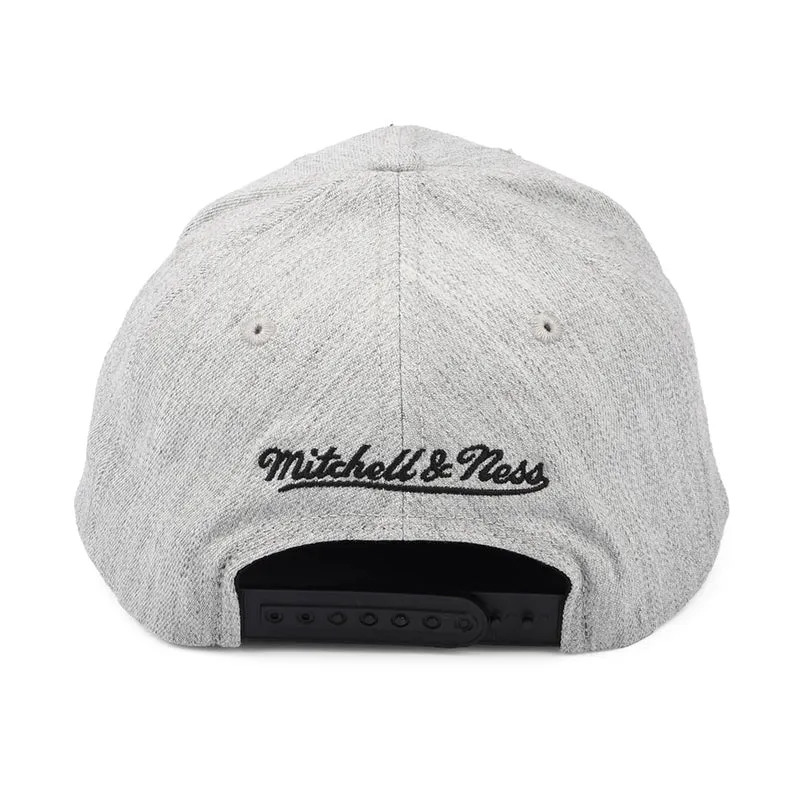 Casquette Snapback NBA Team Heather Redline Brooklyn Nets gris chiné MITCHELL & NESS