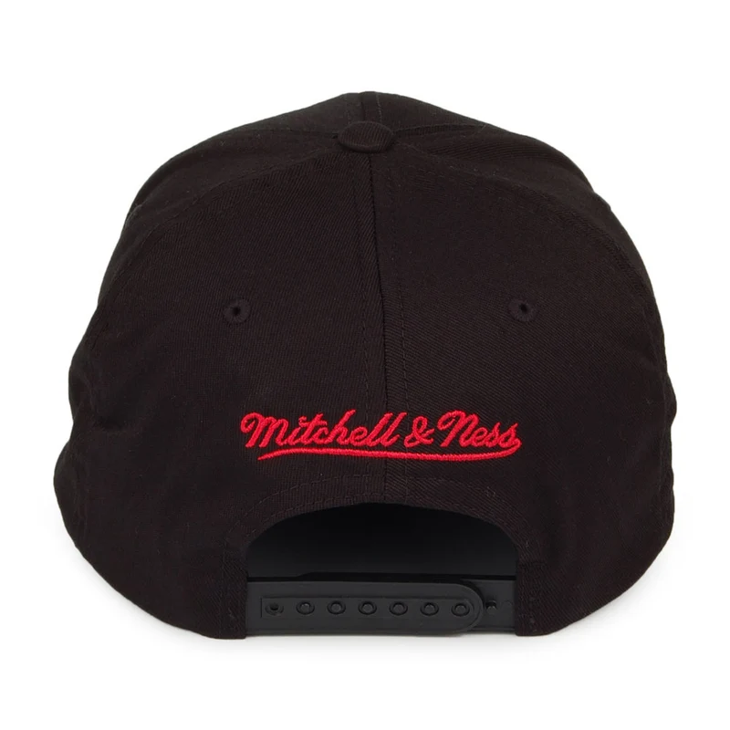 Casquette Snapback NBA Blocked 110 Chicago Bulls noir MITCHELL & NESS