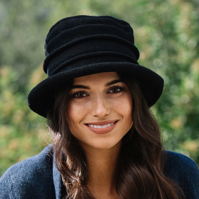 Chapeau Cloche en Laine Tula noir SCALA