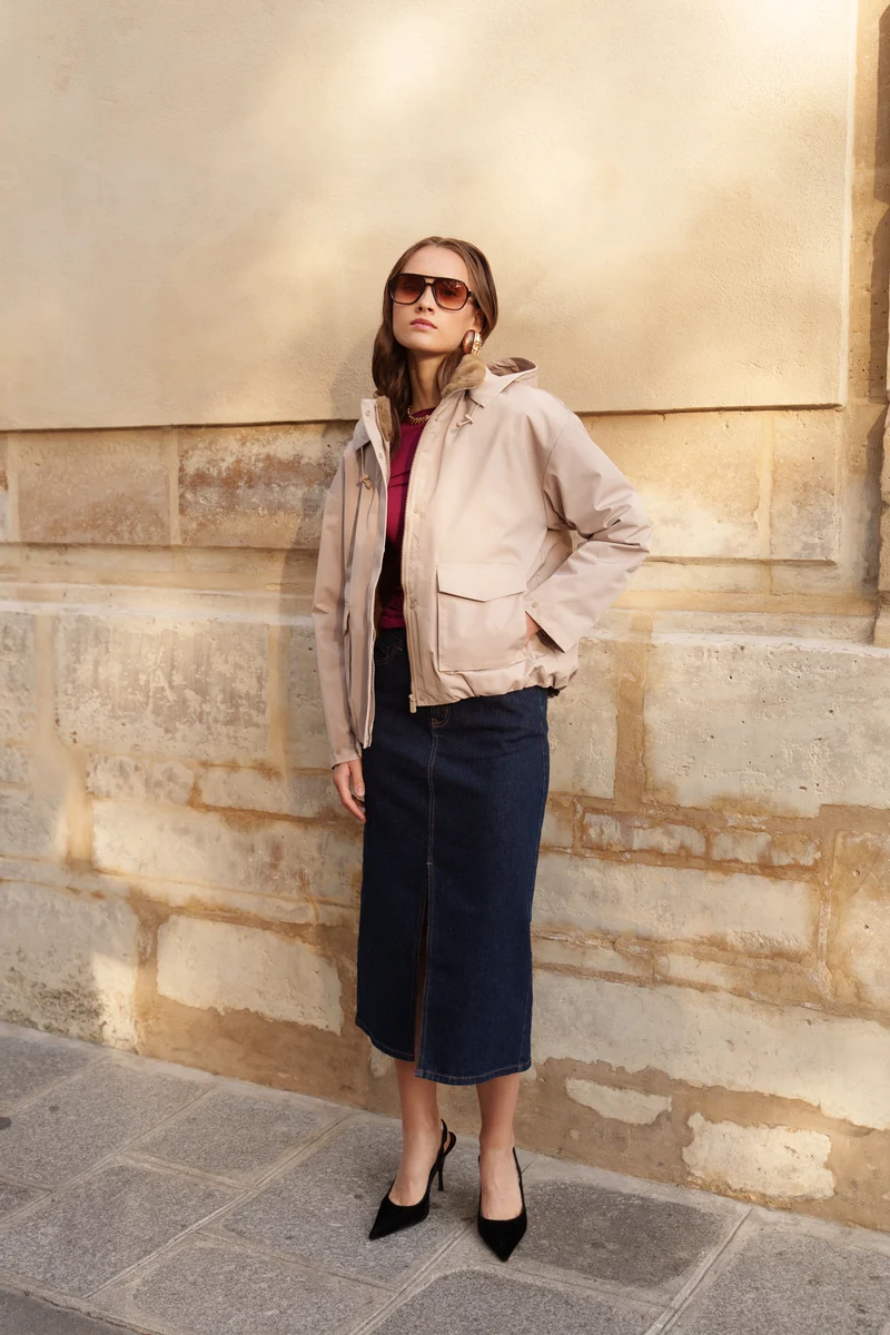 Veste imperméable fourrée à poches
