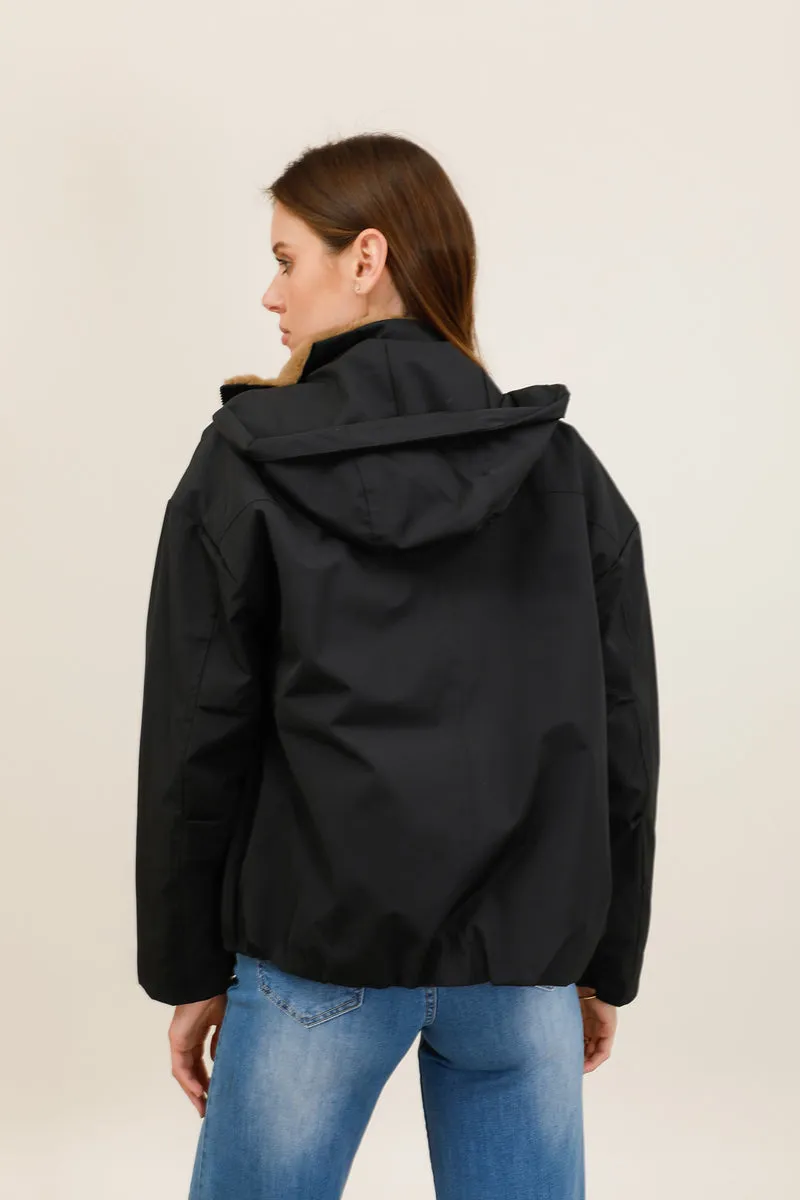 Veste imperméable fourrée à poches