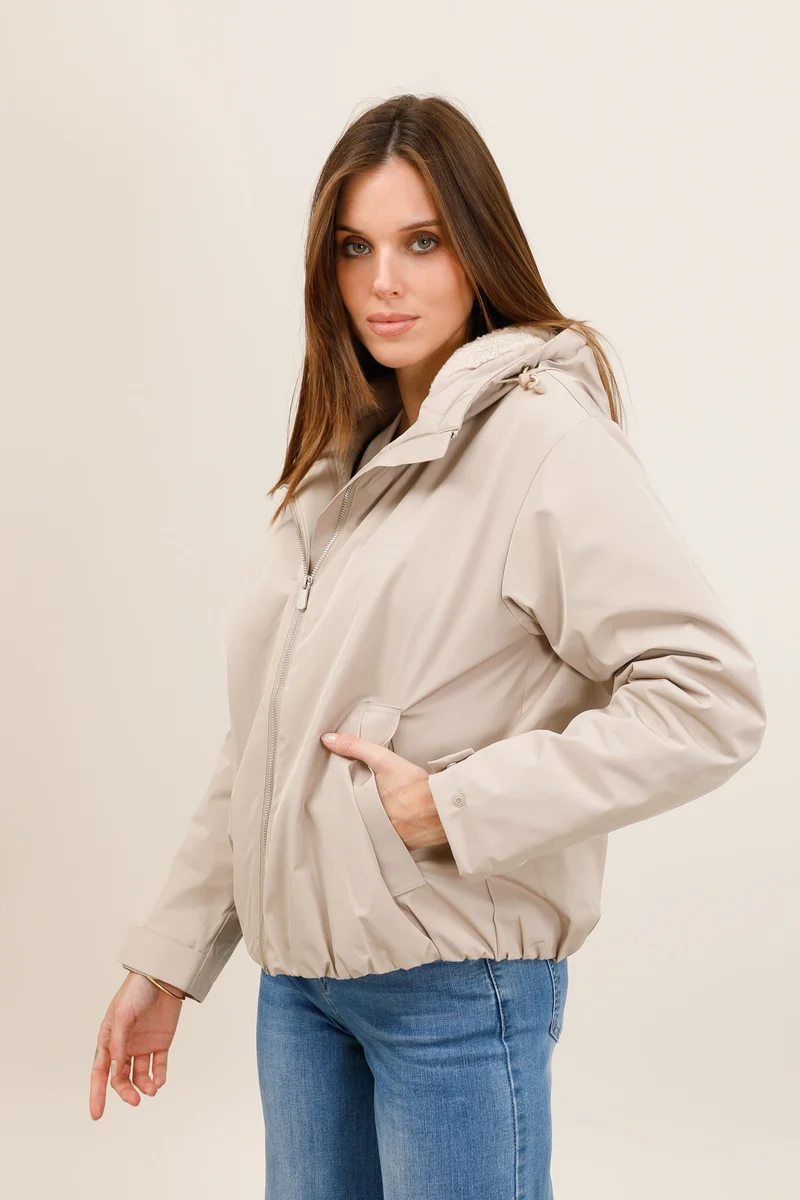 Veste imperméable fourrée