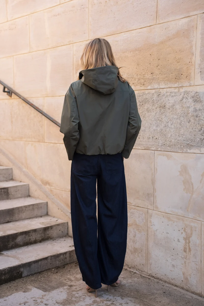 Veste imperméable à poches