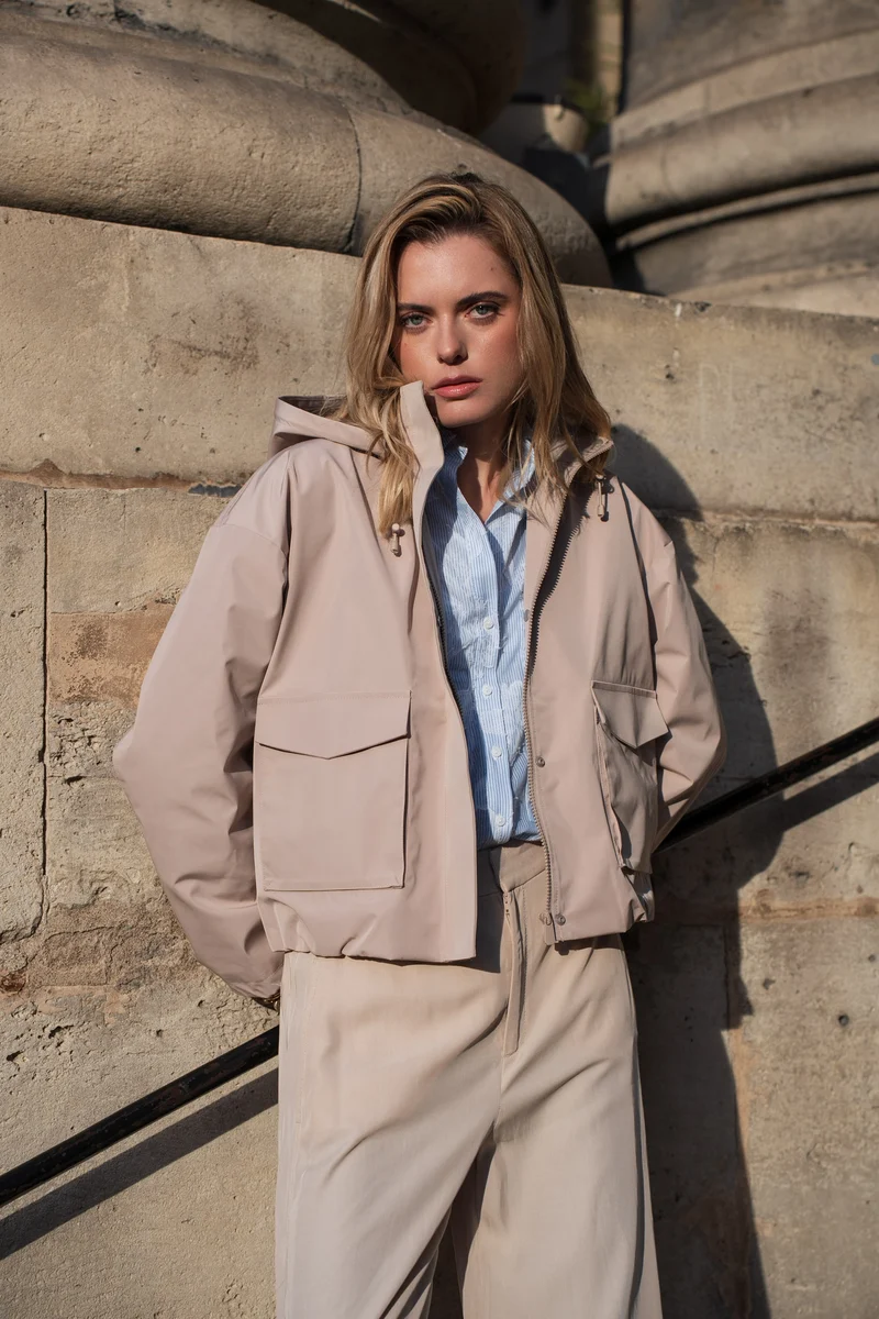 Veste imperméable à poches