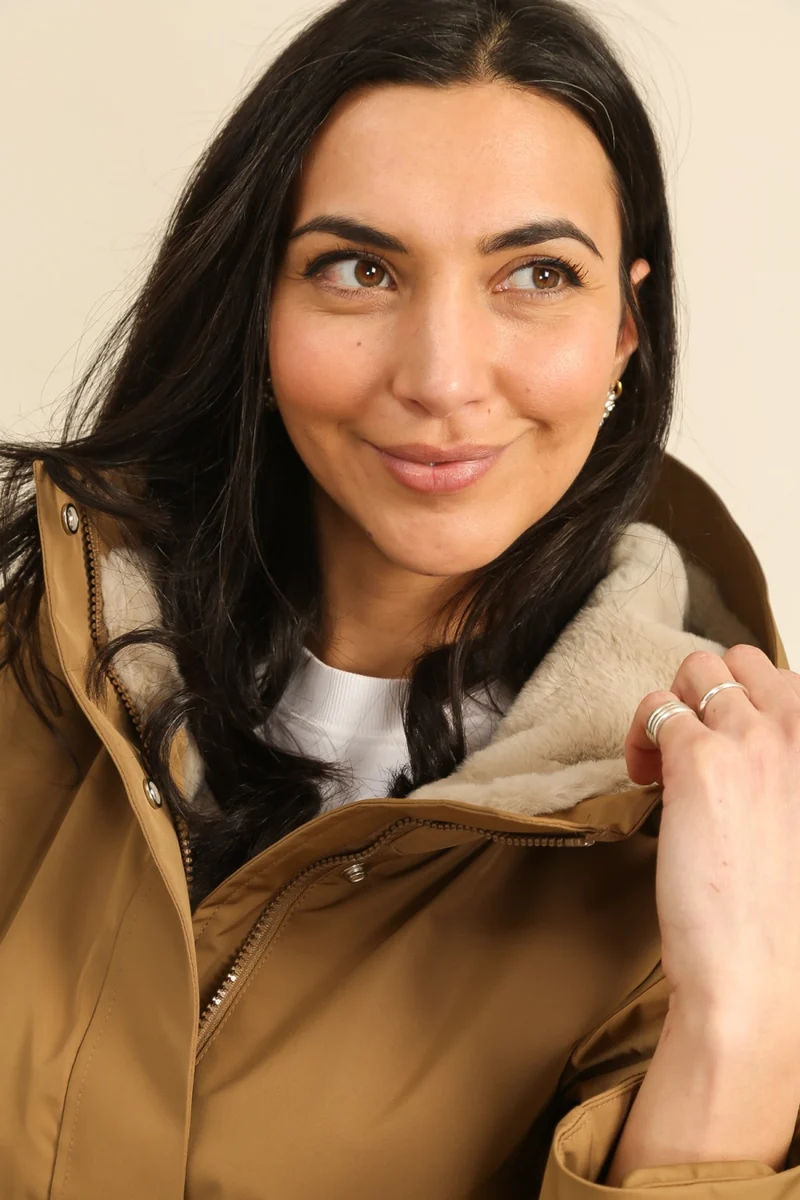 Parka fourrée bicolore courte