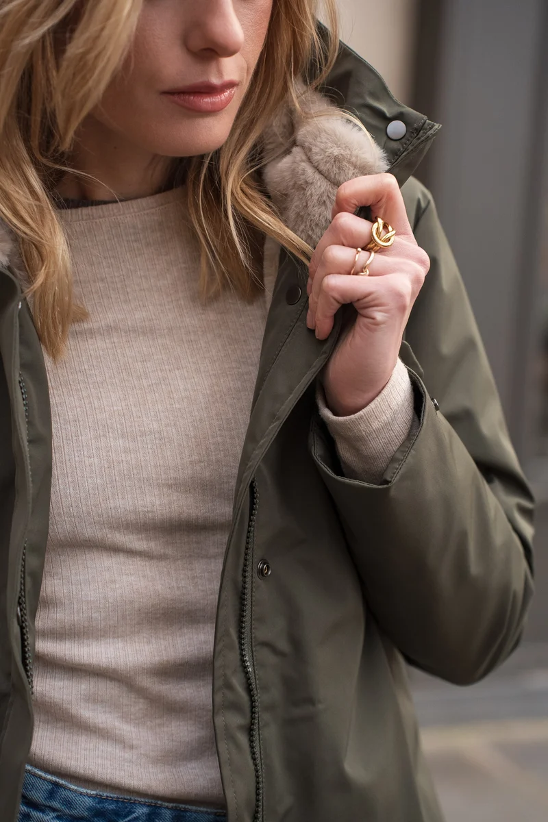 Parka fourrée bicolore courte