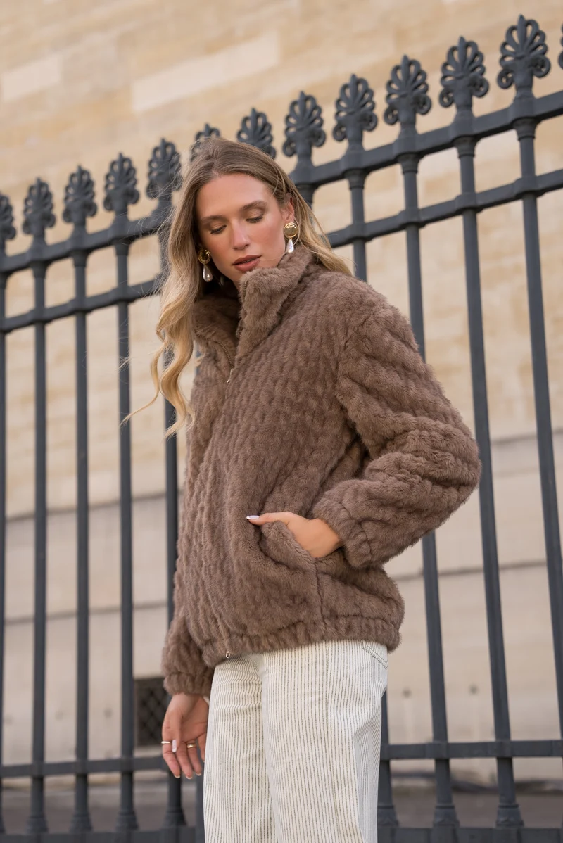 Veste en fausse fourrure effet tressé