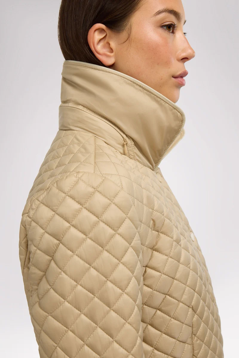 Selene Women's Lightweight Jacket with Hidden Hood