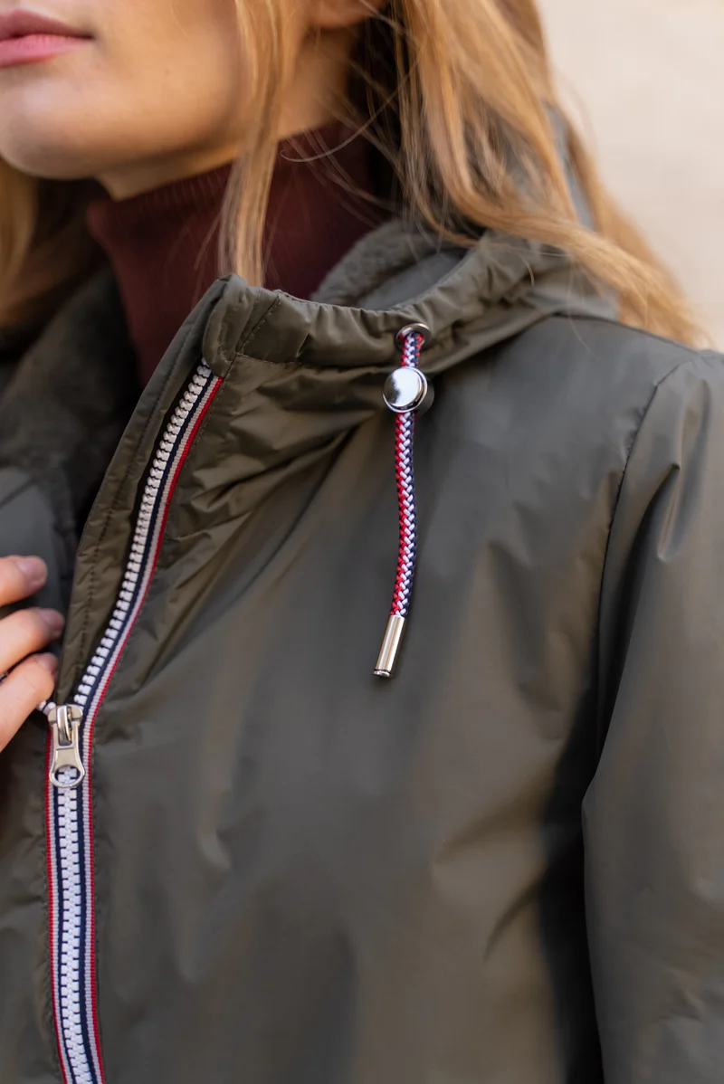 Imperméable fourré long avec cordon