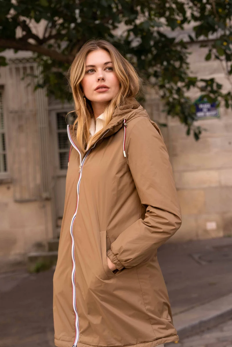 Imperméable fourré long avec cordon