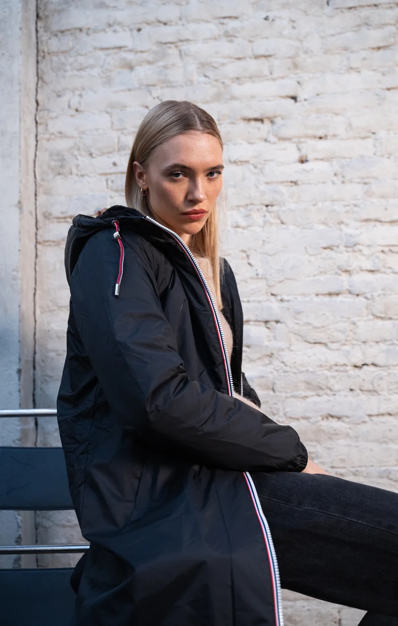 Imperméable fourré long avec cordon