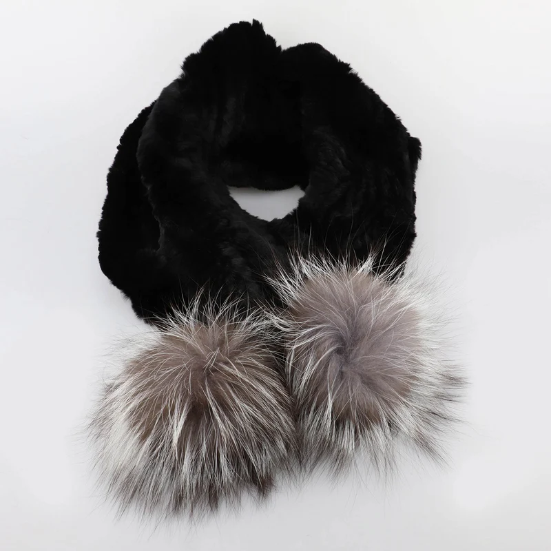 Rexal Knitted Scarf w/ Fur Pompom