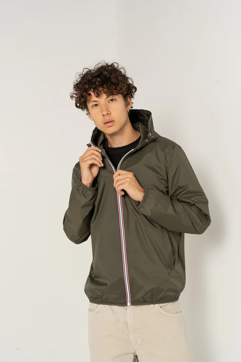 Imperméable court