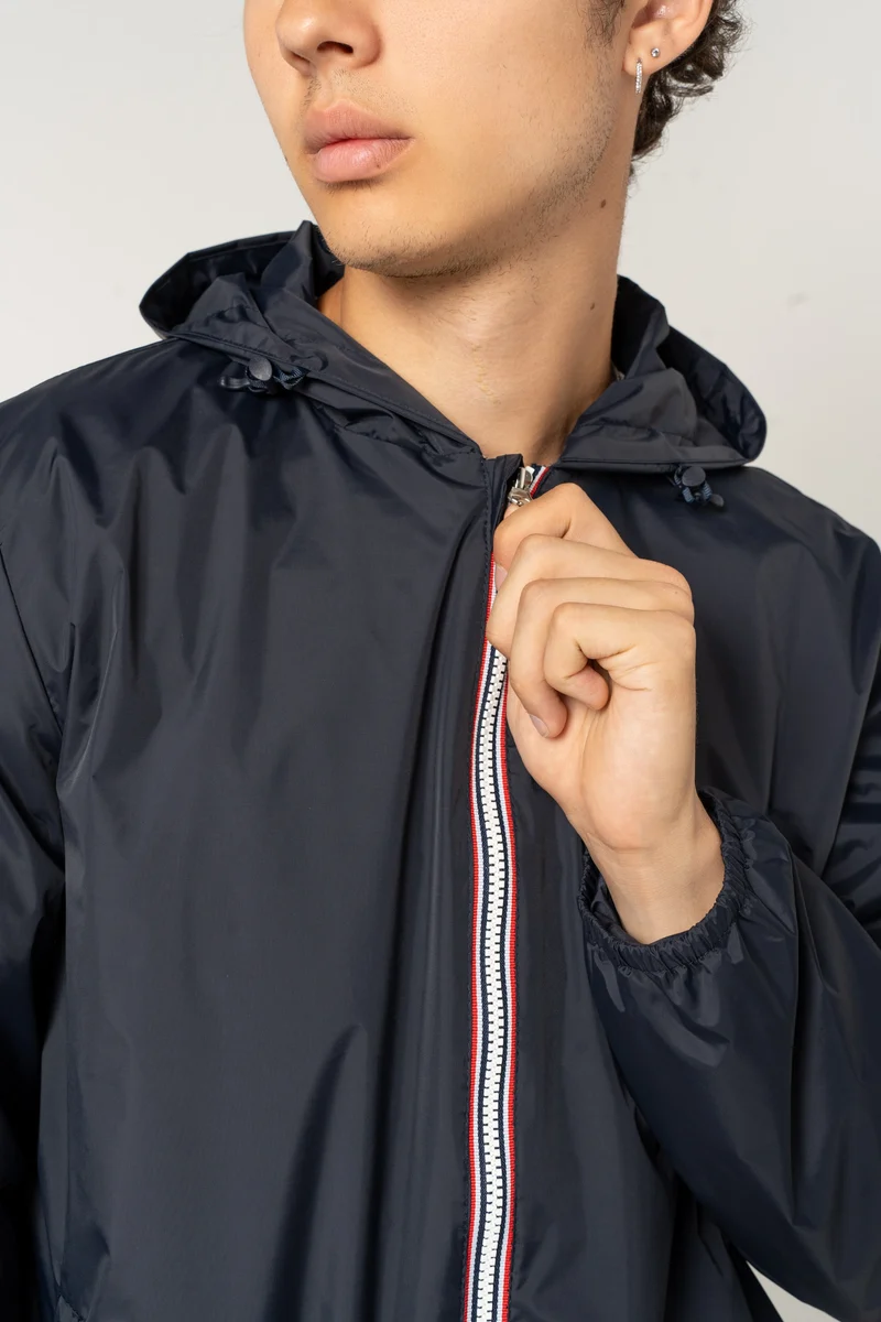 Imperméable court